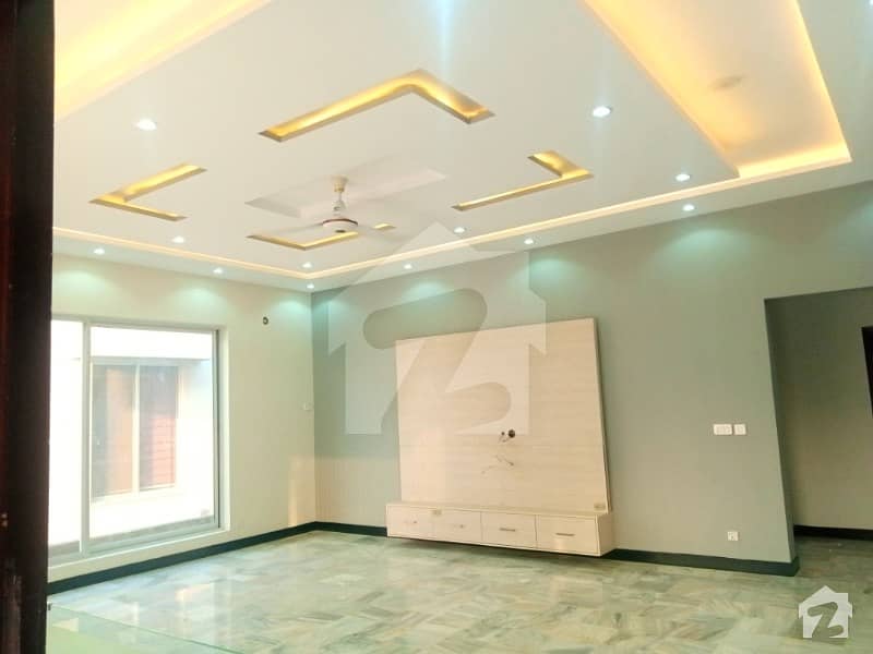 1 Kanal Luxurious Upper Portion  For Rent At Phase 2