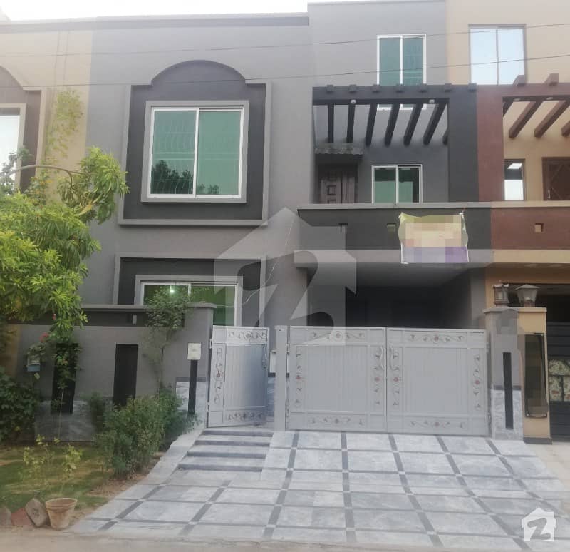 5 Marla House Is Available For Rent In Aa Block Sector D Bahria Town Lahore