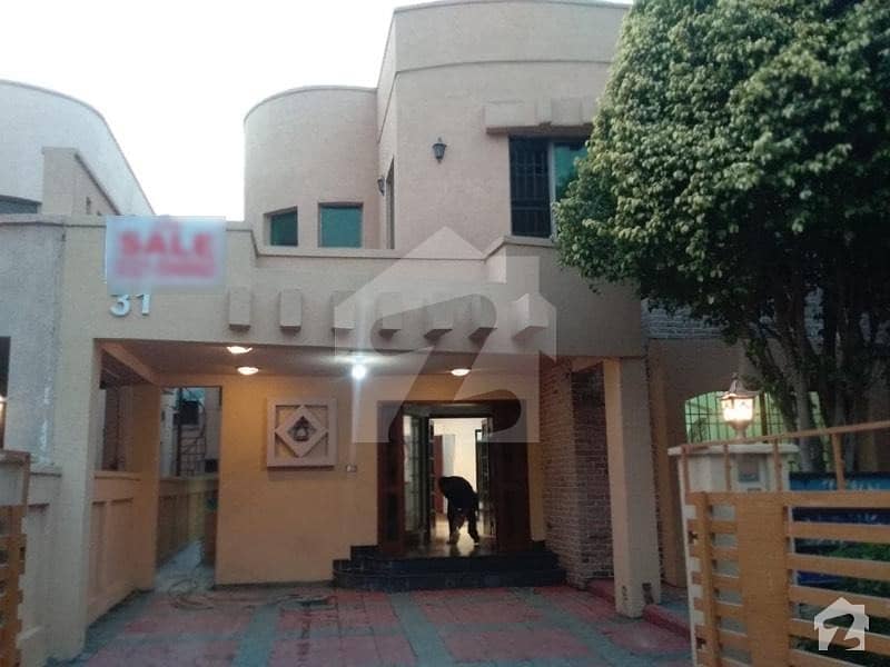 In Bahria Town Rawalpindi House For Sale Sized 2475  Square Feet