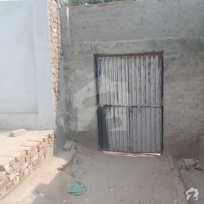 محلہ قادر آباد لیہ میں 2 کمروں کا 11 مرلہ مکان 40 لاکھ میں برائے فروخت۔