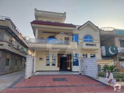 Street Corner House Available For Sale Street Corner House Available For Sale