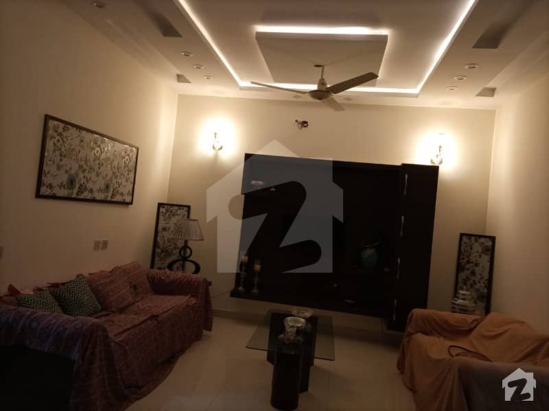 10 Marla Brand New Luxury Upper Portion For Rent In Talha Block Bahria Town Lahore