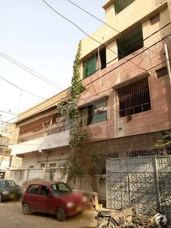 بفر زون - سیکٹر 15اے / 1 بفر زون نارتھ کراچی کراچی میں 7 کمروں کا 5 مرلہ مکان 2.75 کروڑ میں برائے فروخت۔
