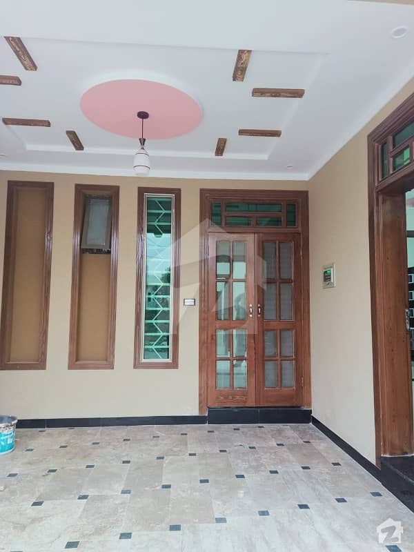 سوان گارڈن اسلام آباد میں 2 کمروں کا 6 مرلہ مکان 1.2 کروڑ میں برائے فروخت۔