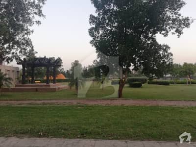 Facing Park Paid Top Of The Line 10 Marla Plot Of Overseas B For Sale In Lda Approved Block Facing Park Paid Top Of The Line 10 Marla Plot Of Overseas B For Sale In Lda Approved Block