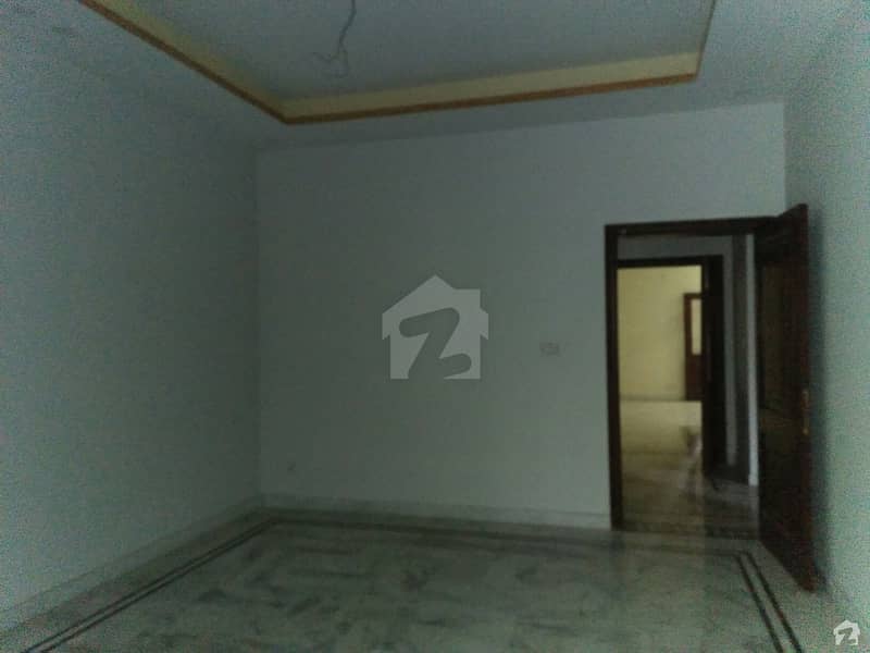 5 Marla House Ideally Situated In Izmir Town