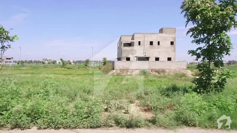 1 Kanal Plot For Sale At Good Location