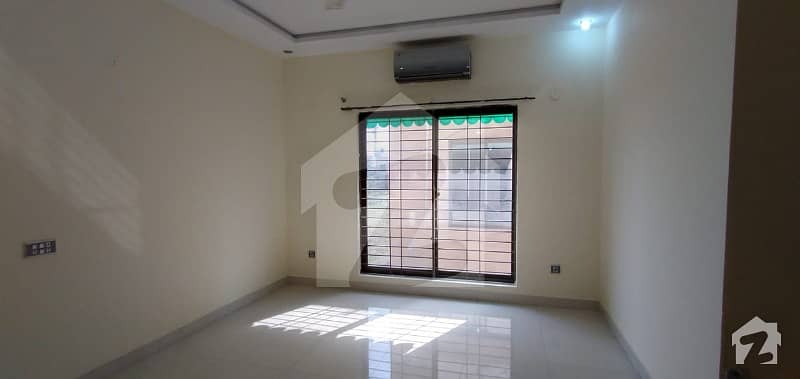 1 Kanal Upper Portion For Rent In Dha Phase 4