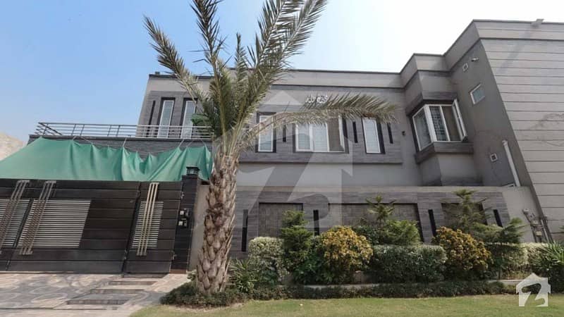 الرحیم گارڈن فیز ۵ جی ٹی روڈ لاہور میں 4 کمروں کا 14 مرلہ مکان 2.85 کروڑ میں برائے فروخت۔ الرحیم گارڈن فیز ۵ جی ٹی روڈ لاہور میں 4 کمروں کا 14 مرلہ مکان 2.85 کروڑ میں برائے فروخت۔
