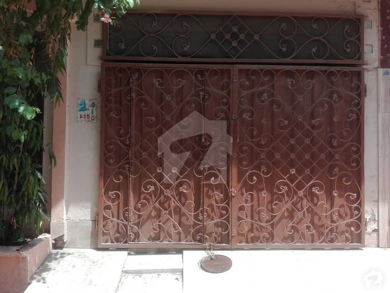 Stunning 3 Marla House In Allama Iqbal Town Available