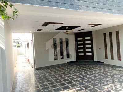 1 Kanal Full House For Rent In Available 100% Original Pic 1 Kanal Full House For Rent In Available 100% Original Pic
