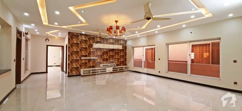 Stunning Luxury 1 Kanal House For Sale