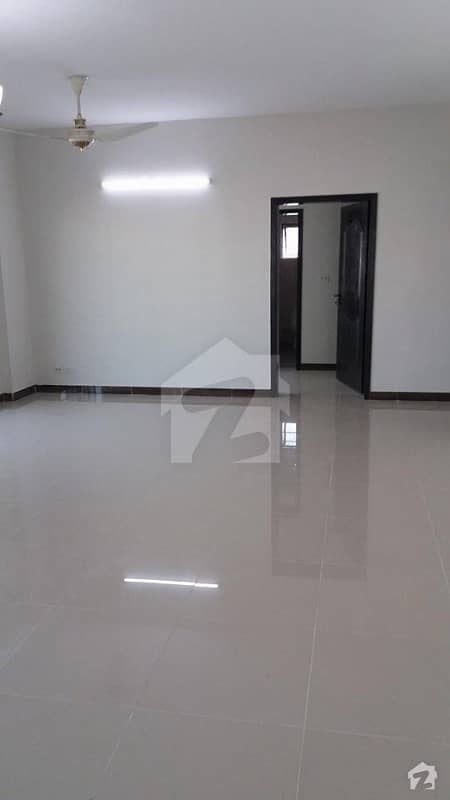 Good Chance To Get Flat On Rent In Askari XI Lahore