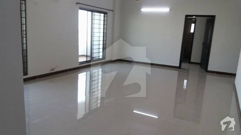 12 Marla 4 Bedroom Flat Available For Sale In Askari 11 Lahore