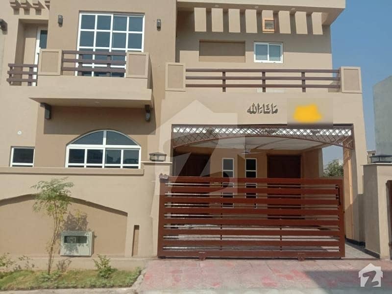 بحریہ ٹاؤن فیز 8 بحریہ ٹاؤن راولپنڈی راولپنڈی میں 5 کمروں کا 7 مرلہ مکان 1.55 کروڑ میں برائے فروخت۔