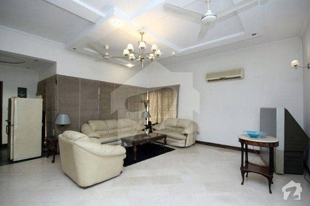 ڈی ایچ اے فیز 1 ڈیفنس (ڈی ایچ اے) لاہور میں 3 کمروں کا 1 کنال بالائی پورشن 70 ہزار میں برائے فروخت۔