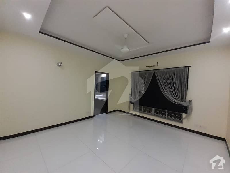 20 Marla Luxurious House Is Available For Rent In Phase 4