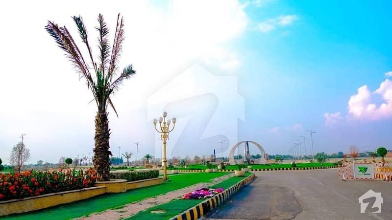 سفاری گارڈن ہاؤسنگ سکیم لاہور میں 5 مرلہ رہائشی پلاٹ 18 لاکھ میں برائے فروخت۔