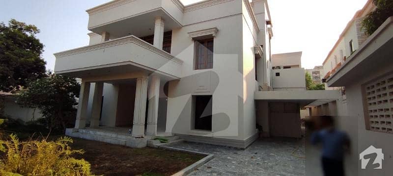 گلستانِِ جوہر ۔ بلاک 17 گلستانِ جوہر کراچی میں 10 کمروں کا 1.6 کنال مکان 12.5 کروڑ میں برائے فروخت۔