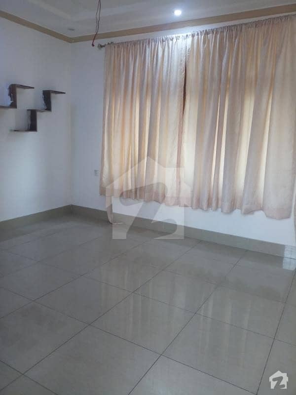 House Of 5400  Square Feet Available In Madina Town