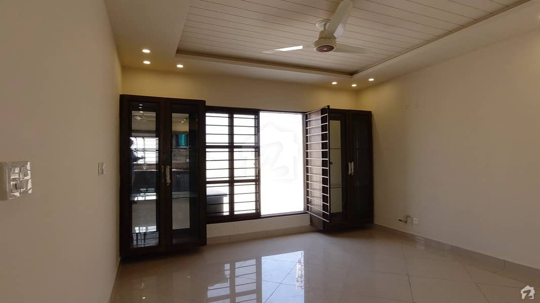 Penthouse Is Available For Sale In Bahria Town Phase 4