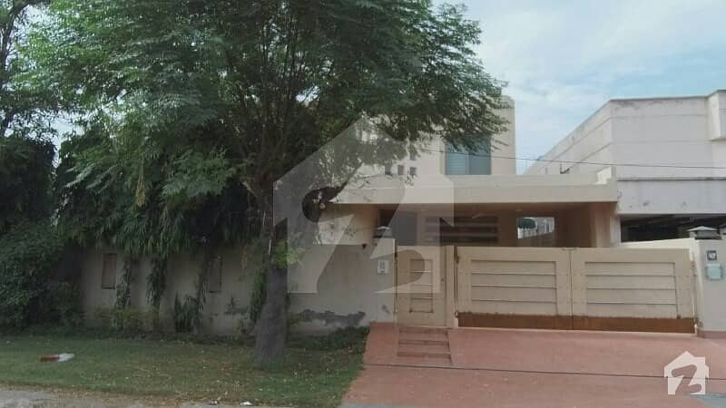 1 Kanal House Is Available For Sale In DHA Defence