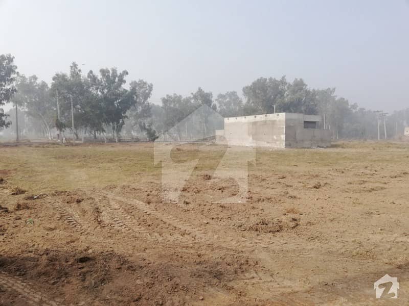 1 Kanal Corner Plot In  Wapda Town Sheikhupura