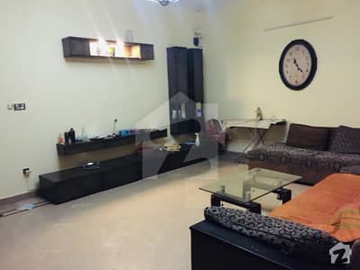 10 Marla Beautiful House Available For Sale 10 Marla Beautiful House Available For Sale