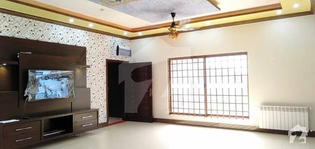 1 Kanal Corner House Available In Bahria Town Phase 7