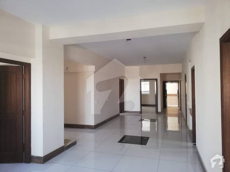 2200 Square Feet Flat For Sale In Beautiful Shaheed Millat Road 2200 Square Feet Flat For Sale In Beautiful Shaheed Millat Road