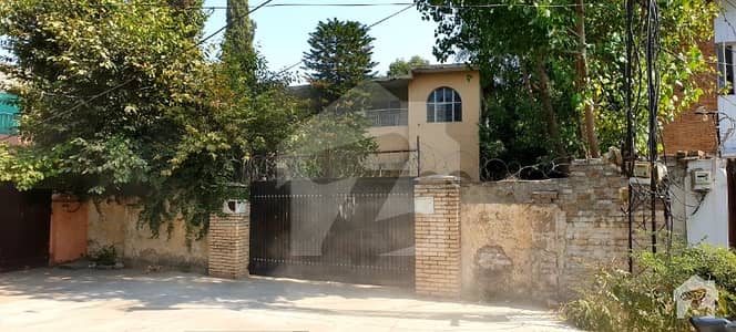 House Sized 9675 Square Feet Is Available For Sale In Satellite Town House Sized 9675 Square Feet Is Available For Sale In Satellite Town