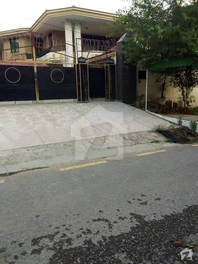 ایف ۔ 10 اسلام آباد میں 7 کمروں کا 2 کنال مکان 13 کروڑ میں برائے فروخت۔ ایف ۔ 10 اسلام آباد میں 7 کمروں کا 2 کنال مکان 13 کروڑ میں برائے فروخت۔