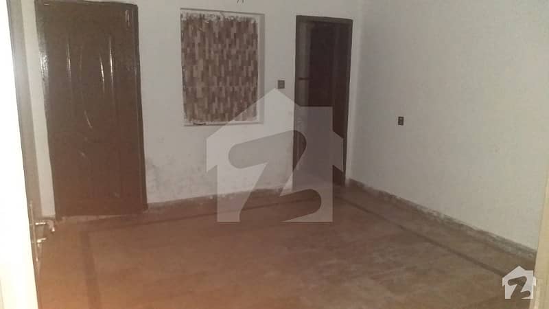 Al Rehman Garden Phase 2 5 Marla Lower Portion For Rent