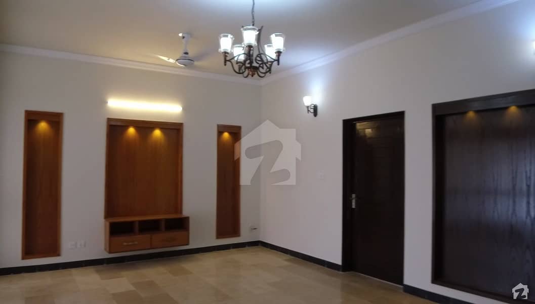 10 Marla Lower Portion Situated In Bahria Town Rawalpindi For Rent