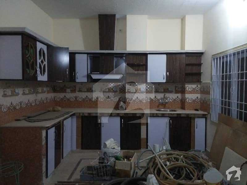 بفر زون سیکٹر 15-A / 3 بفر زون نارتھ کراچی کراچی میں 6 کمروں کا 5 مرلہ مکان 1.6 کروڑ میں برائے فروخت۔