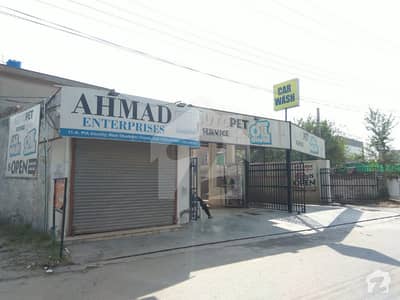 جوہر ٹاؤن لاہور میں 13 مرلہ دکان 3.75 کروڑ میں برائے فروخت۔