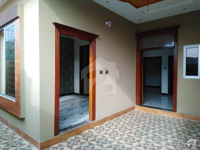 الرحمان گارڈن فیز 2 الرحمان گارڈن لاہور میں 3 کمروں کا 4 مرلہ مکان 70 لاکھ میں برائے فروخت۔