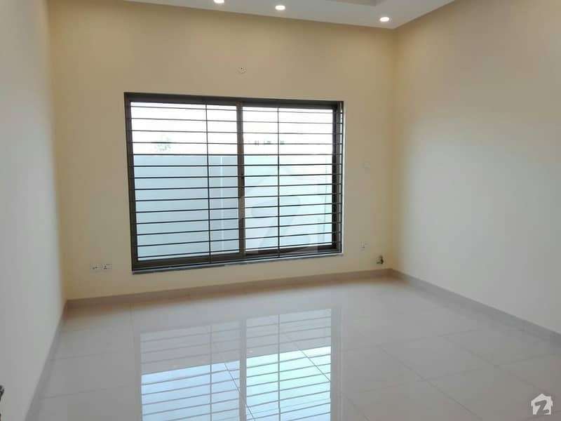 Upper Portion Of 4 Marla For Rent In D-12