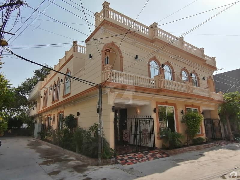 نیو سُپر ٹاؤن لاہور میں 3 کمروں کا 4 مرلہ مکان 1.6 کروڑ میں برائے فروخت۔