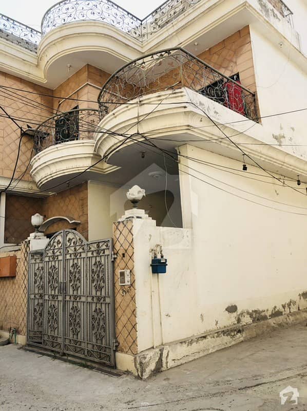 مسلم ٹاؤن لاہور میں 2 کمروں کا 5 مرلہ زیریں پورشن 25 ہزار میں کرایہ پر دستیاب ہے۔