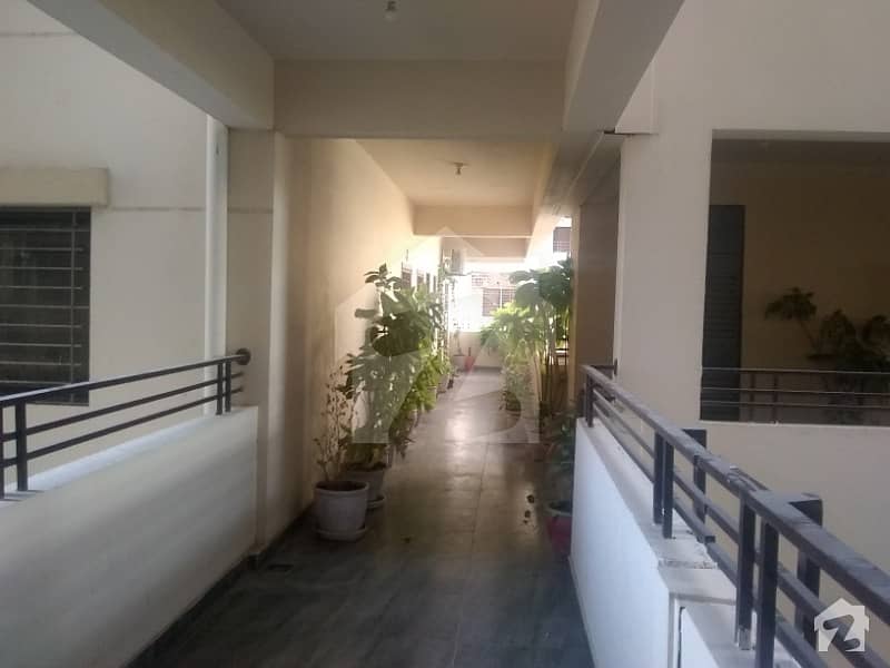 2200  Square Feet Flat For Sale In Jinnah Avenue