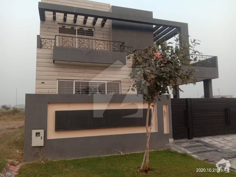 10 Marla Brand New House For Rent