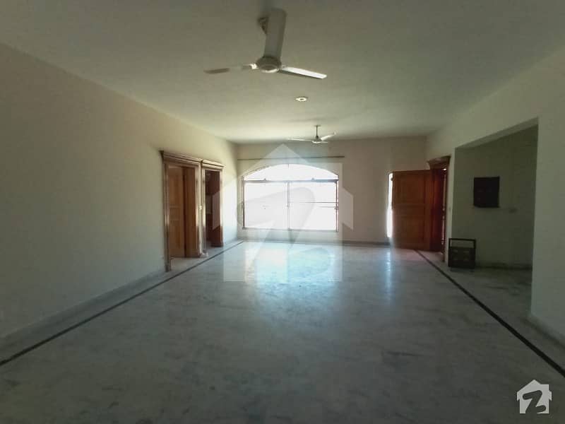 Two Kanal Upper Portion Available For Rent In Nfc Town Lahore