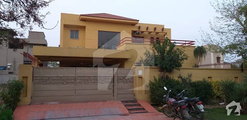 1 Kanal Luxurious Bungalow For Rent In Dha Phase 5 Lahore