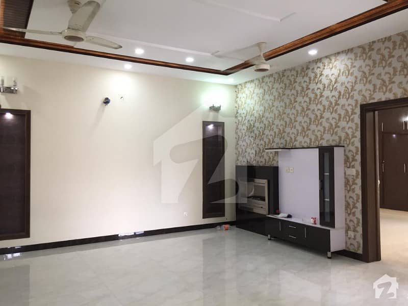 10 Marla Upper Portion For Rent In Iris Block Sector C Bahria Town Lahore