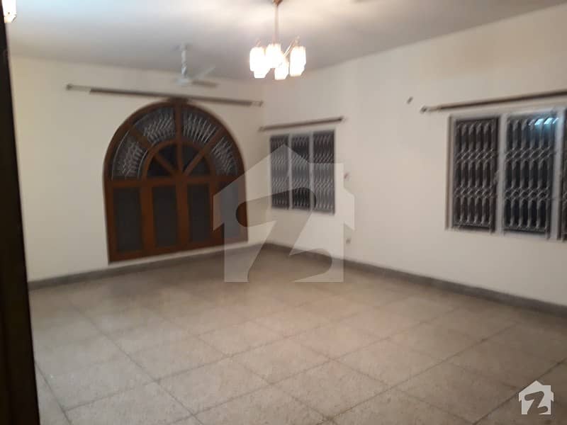 60x90 Beautiful Upper Portion For Rent In F10 Islamabad  3 Beds With 3 Attached Bath