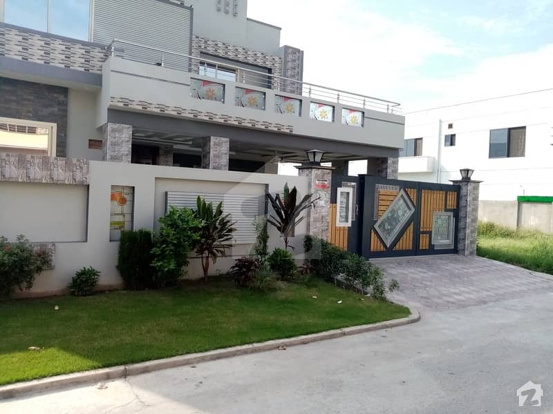 1 Kanal House In DC Colony For Sale