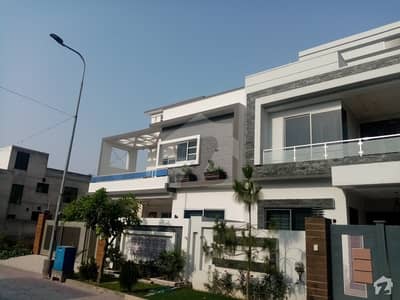 10 Marla House Is Available In DC Colony 10 Marla House Is Available In DC Colony