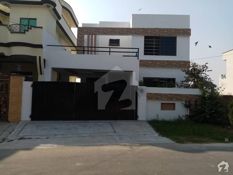 10 Marla House Is Available In DC Colony