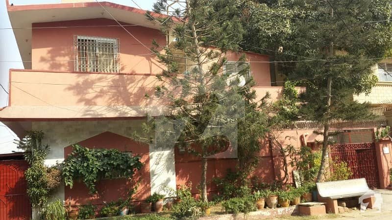 رفاہِ عام شاہ فیصل ٹاؤن کراچی میں 10 کمروں کا 12 مرلہ مکان 3.4 کروڑ میں برائے فروخت۔